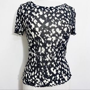 NO BOUNDARIES semi sheer burnout texture print short sleeve top M